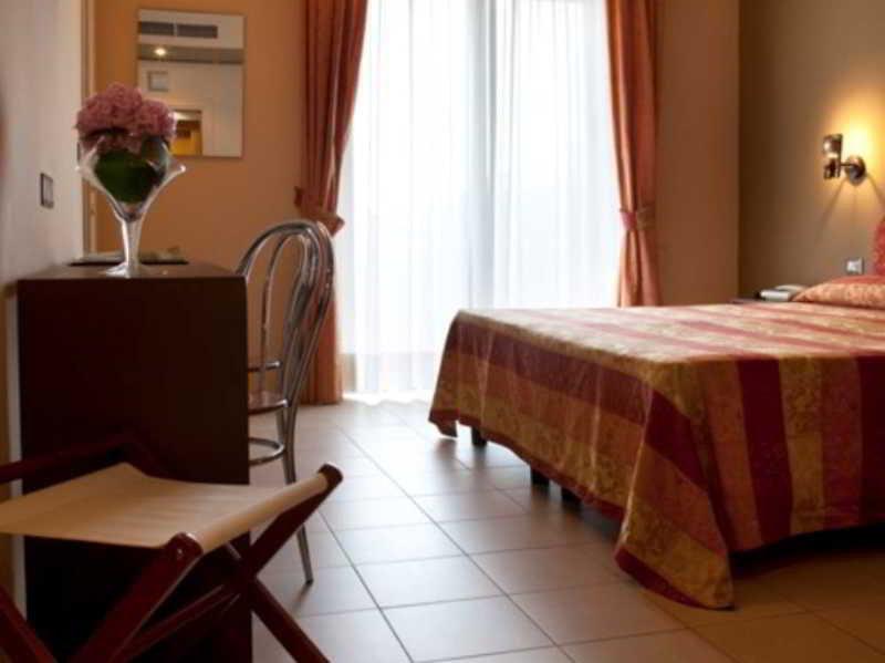 Sph Hotel Турин Экстерьер фото